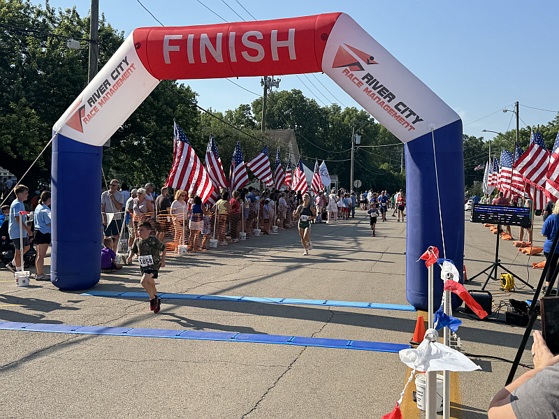 2025 Reagan Run 5k Finish Line